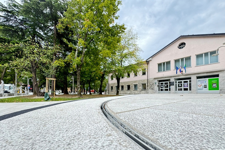 Vipava Glavni Trg  10 