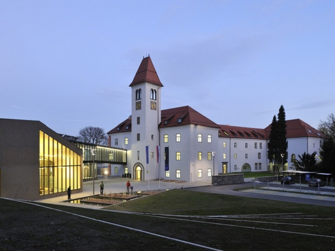 Hoče pri Mariboru, Fakulteta za biosistemske vede referenca
