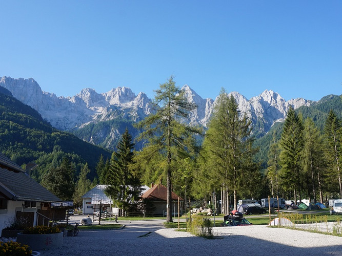 Gozd Martuljk, Hotel Špik/Camping Špik referenca