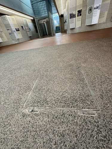 Nova Gorica  Trg Evropa  Zel. Postaja.jpg  2 