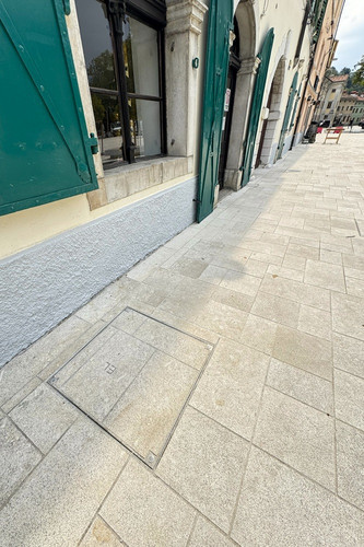 Vipava Glavni Trg  5 