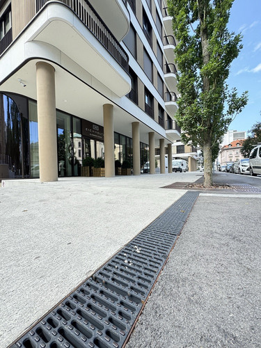 Palača Schellenburg 7