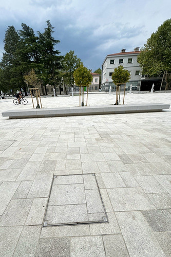 Vipava Glavni Trg  6 