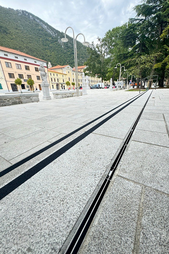 Vipava Glavni Trg  4 