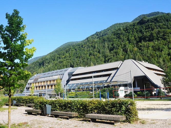 Gozd Martuljk, Hotel Špik/Camping Špik referenca