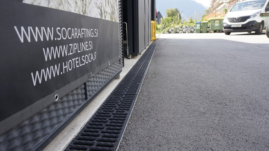 Bovec, Športni hotel Soča referenca
