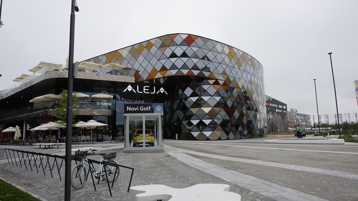 Ljubljana, Nakupovalni center Aleja referenca Ljubljana, Nakupovalni center Aleja referenca