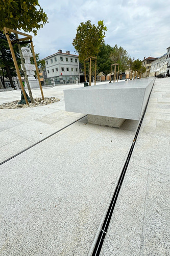 Vipava Glavni Trg  7 