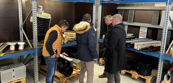 Jelen   Jelen Naslovna