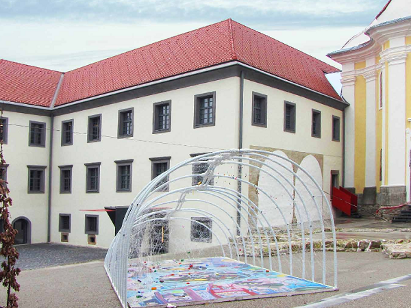 Maribor, Lutkovno gledališče referenca Lutkovno Gledalisce Maribor