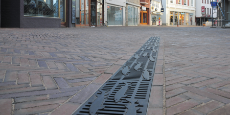 City center, Itzehoe, Germany
Projekt oživitve vzreje jesetrov, je hkrati postal glavni poudarek mestne arhitekture.